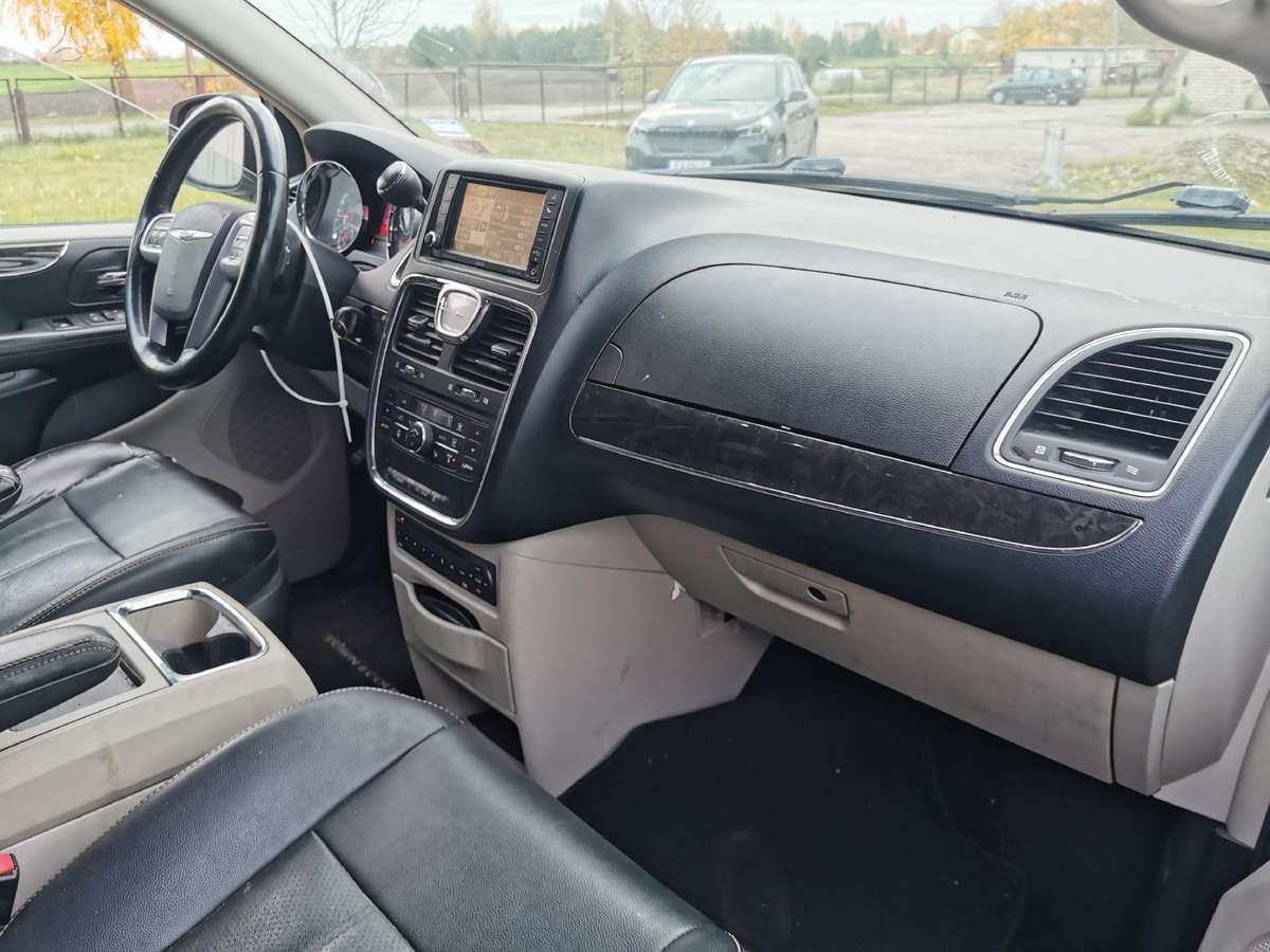 Chrysler Town & Country