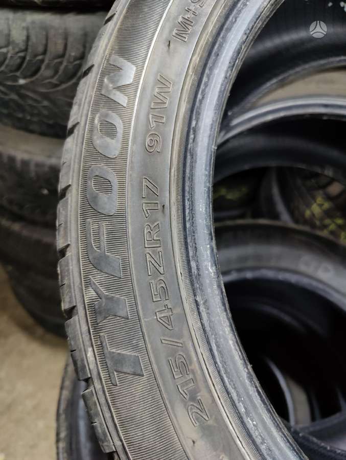 Tyfoon, winter 215/45 R17
