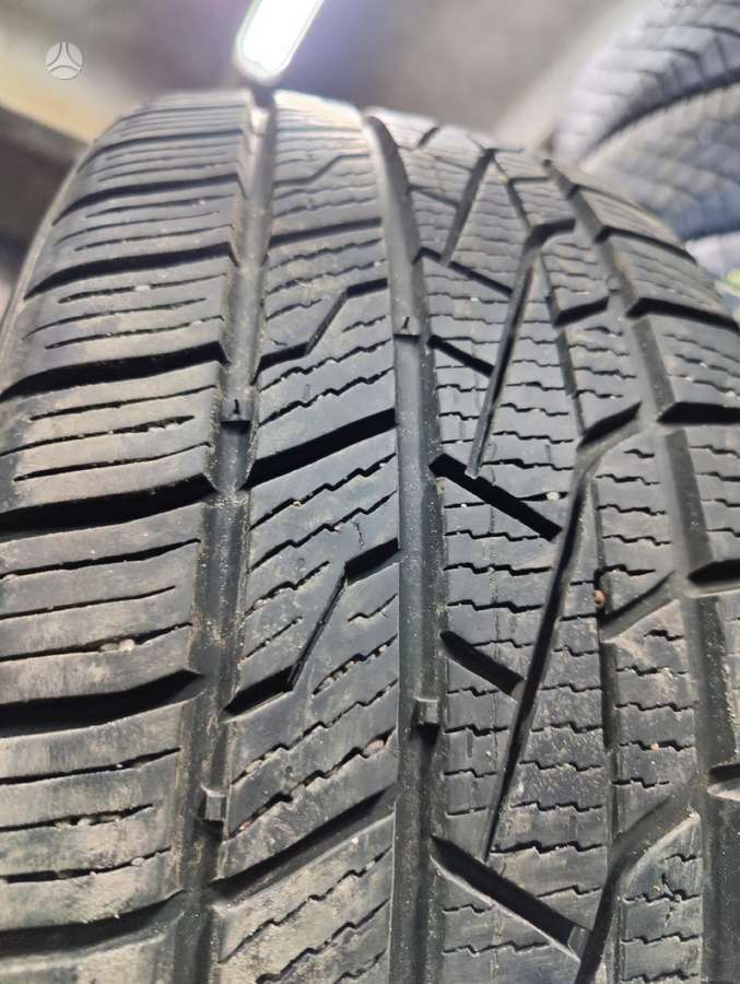 Tyfoon, зимние 215/45 R17