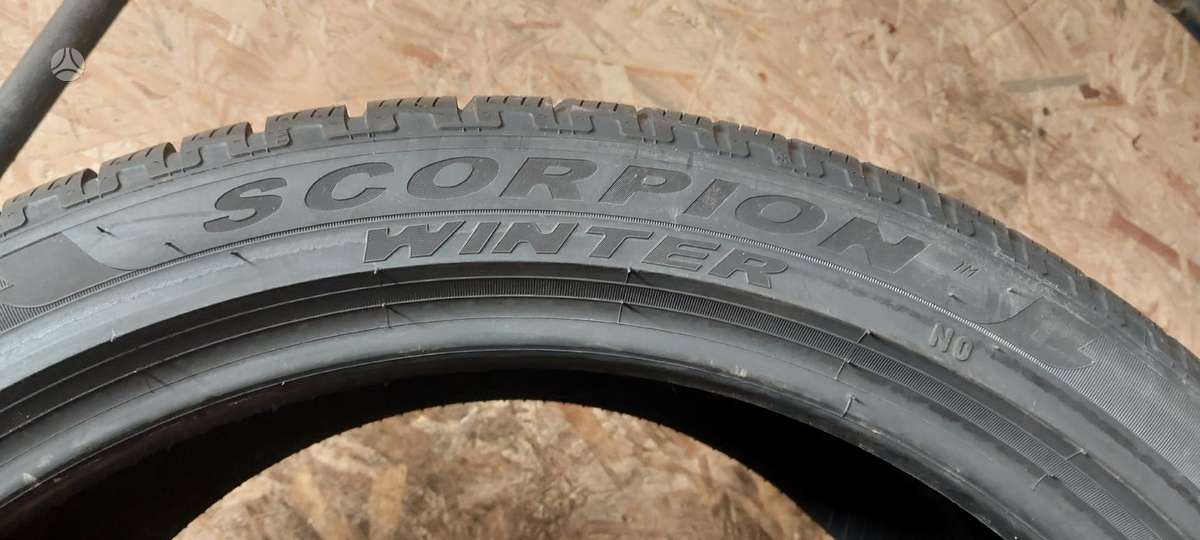 Pirelli SCORPION WINTER, winter 305/35 R21