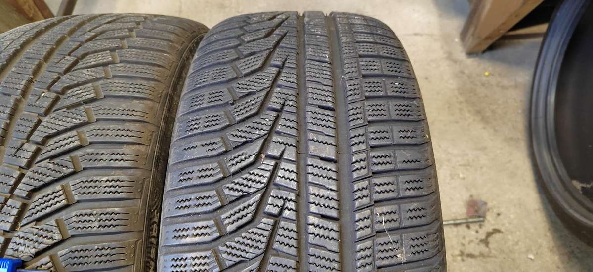 Hankook Winter Icept  Evo 2, winter 255/40 R20
