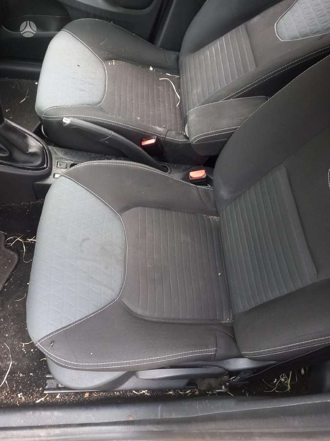 Renault Clio for parts. Europa