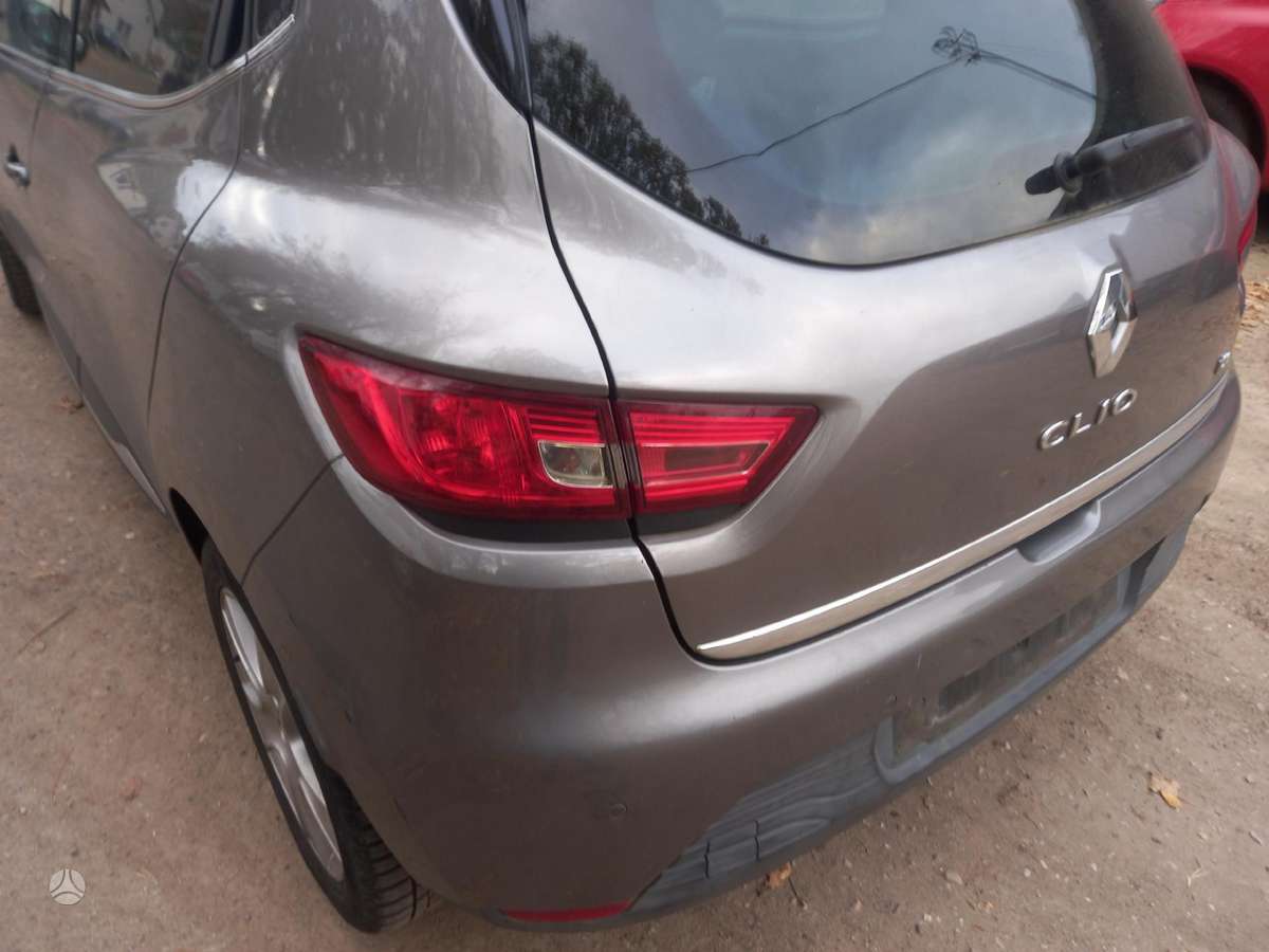 Renault Clio for parts. Europa