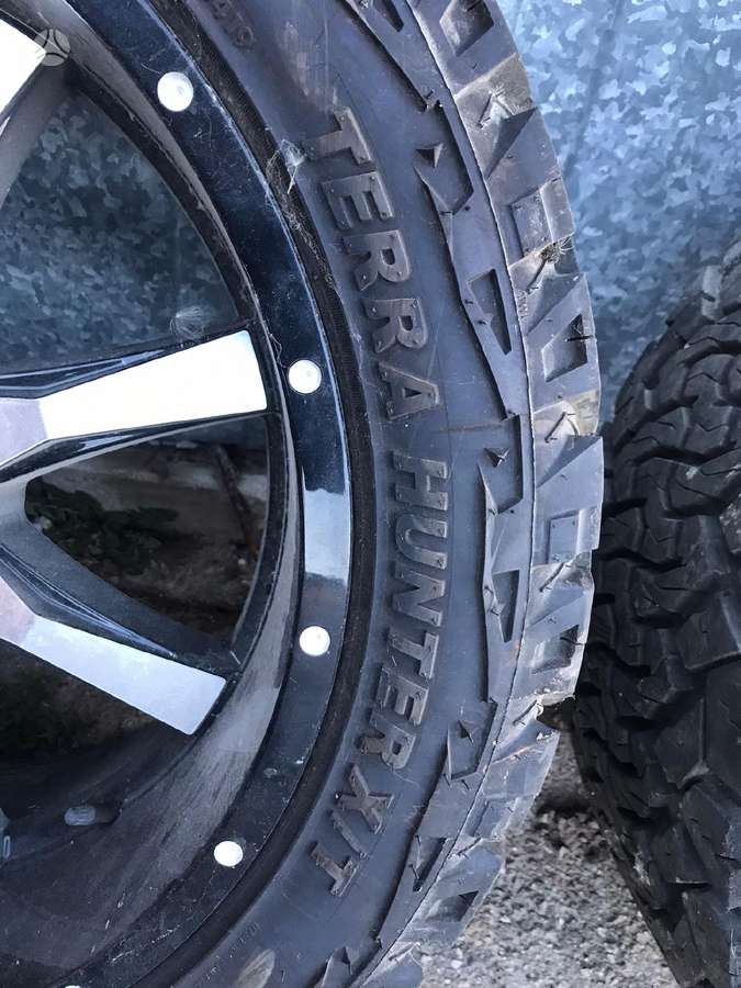 Ford F-150 dalimis
