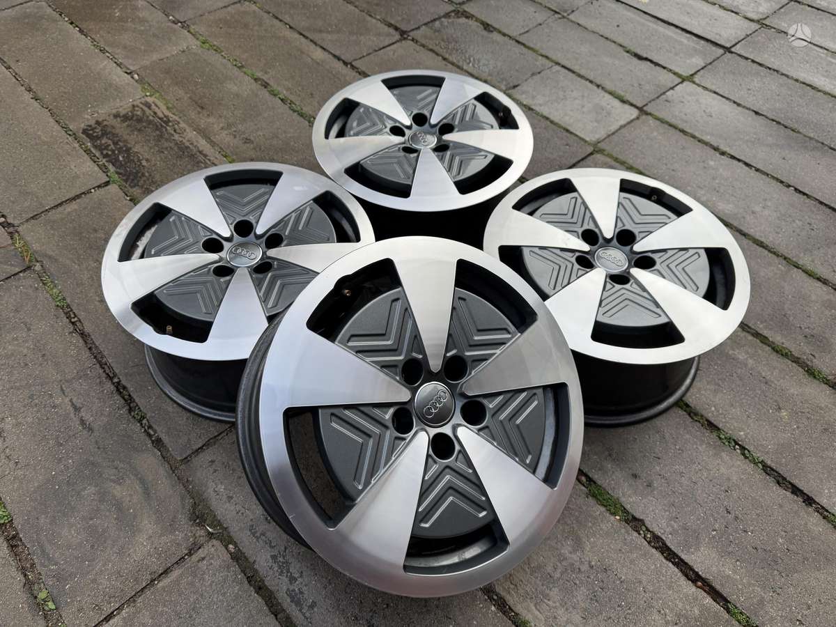 Audi A8 D5, light alloy, R17
