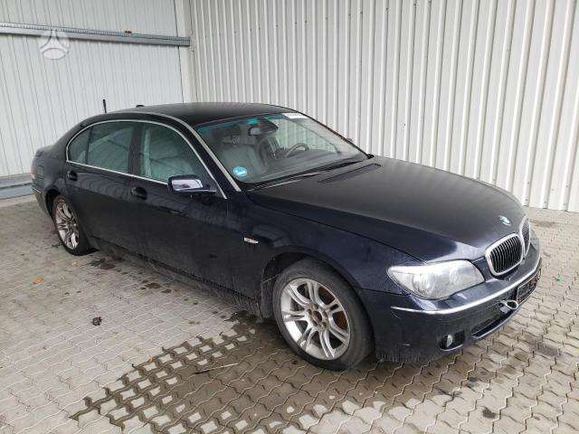 BMW 750