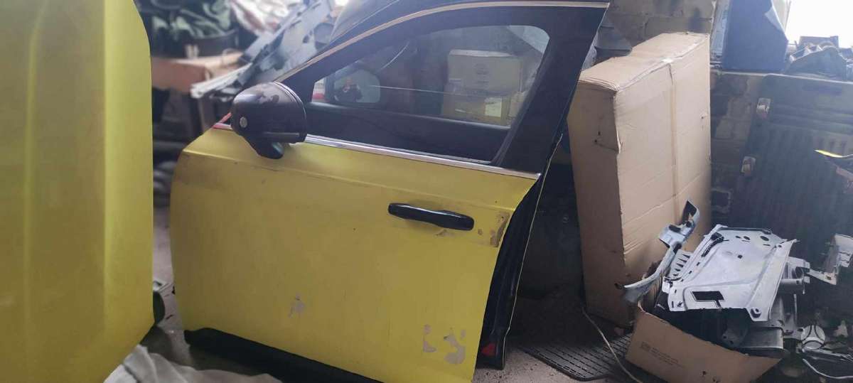 Volvo XC90 body parts