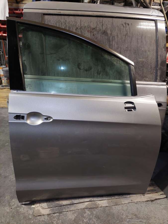 Chrysler Pacifica kėbulo dalys