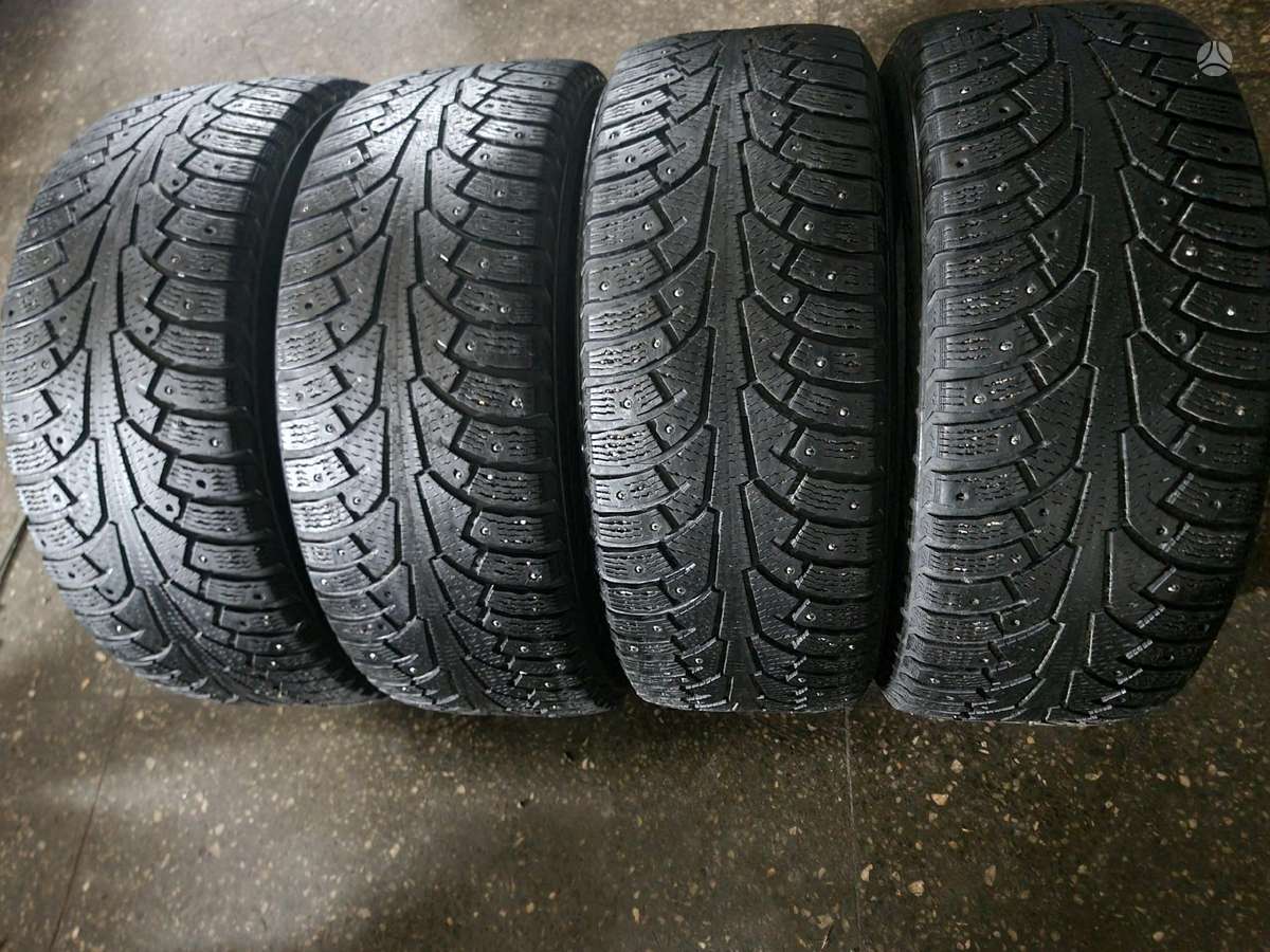 Nokian, зимние 235/55 R17