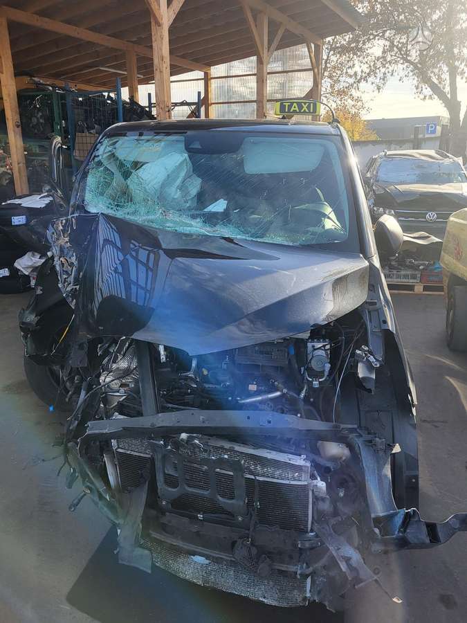 Mercedes-Benz Vito dalimis