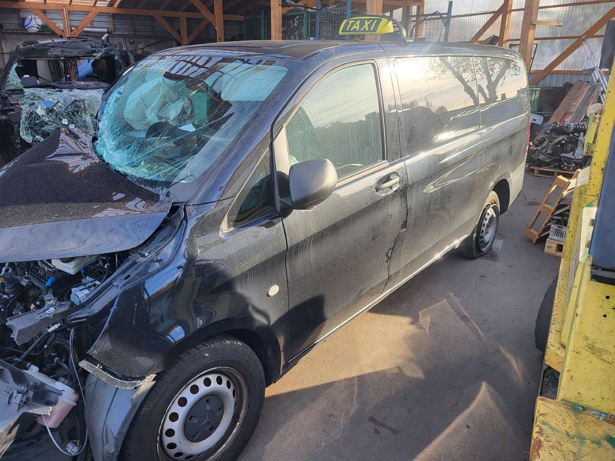 Mercedes-Benz Vito по частям