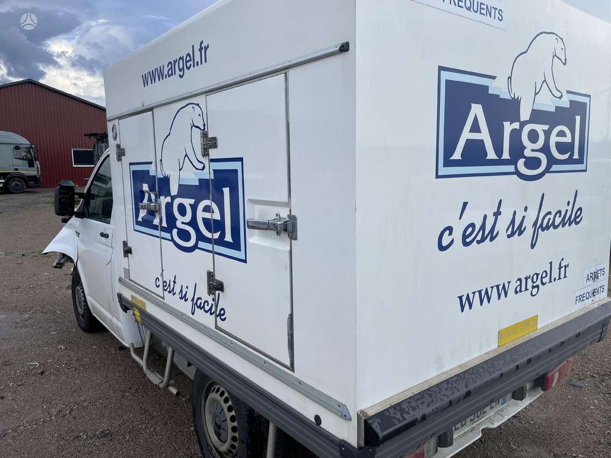 Volkswagen Transporter, cargo vans