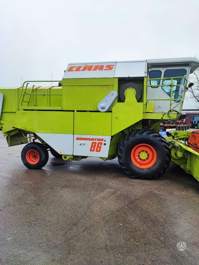 Claas Dominator 86, combine harvesters