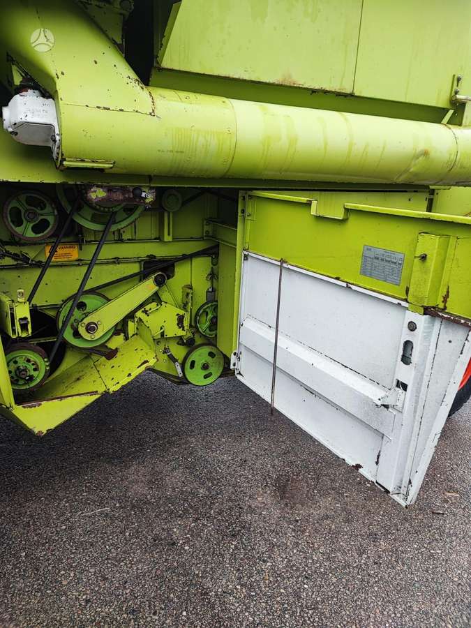 Claas Dominator 86, kombainai