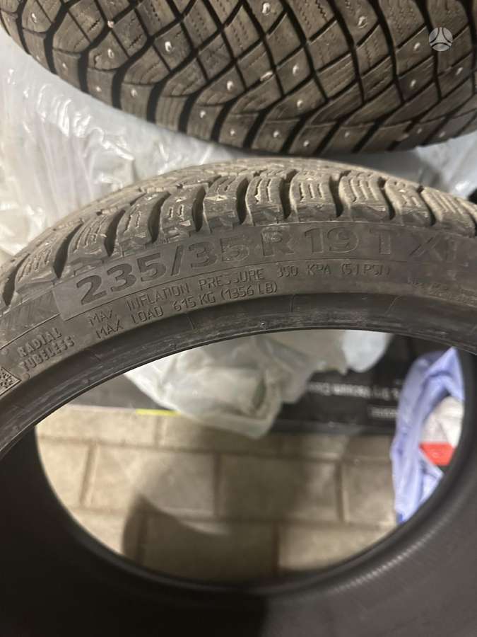 Continental IceContact2, winter 235/35 R19