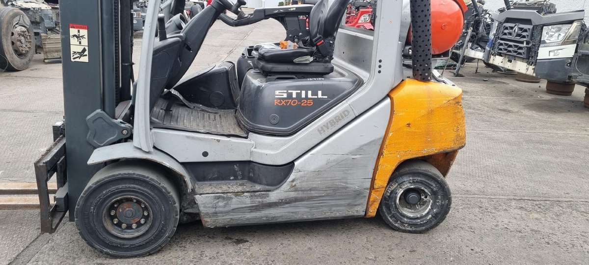 Still RX70-25, forklifts