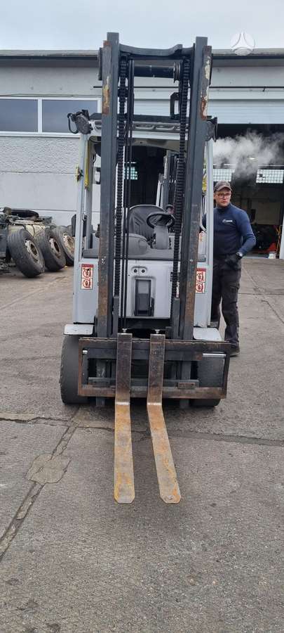 Still RX70-25, forklifts