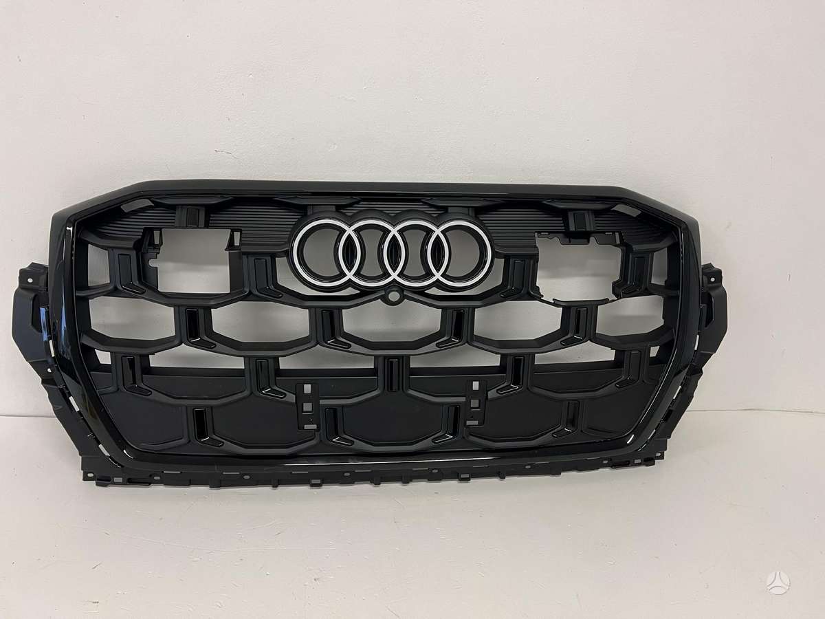 Audi Q7, 4M0853651BD BM  Bn  BP, front grill