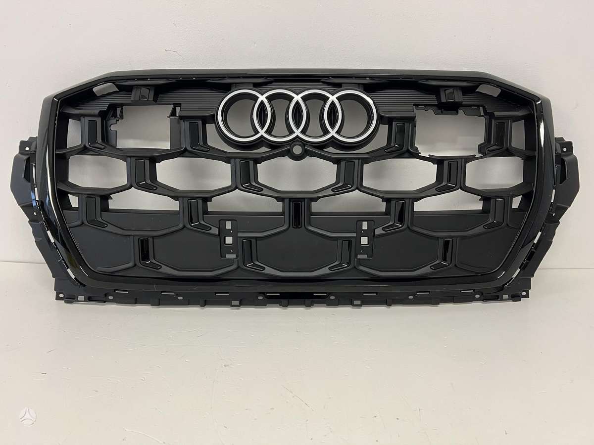 Audi Q7, 4M0853651BD BM  Bn  BP, front grill