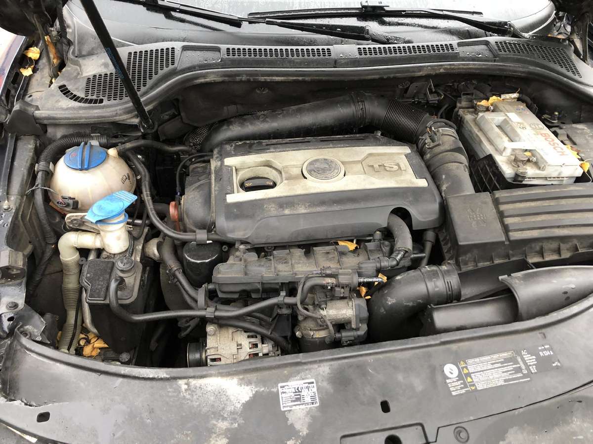 Skoda Superb dalimis