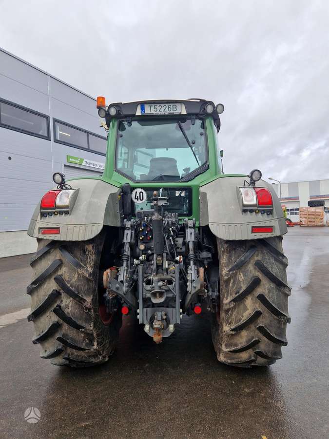 Fendt 826 VARIO, traktoriai