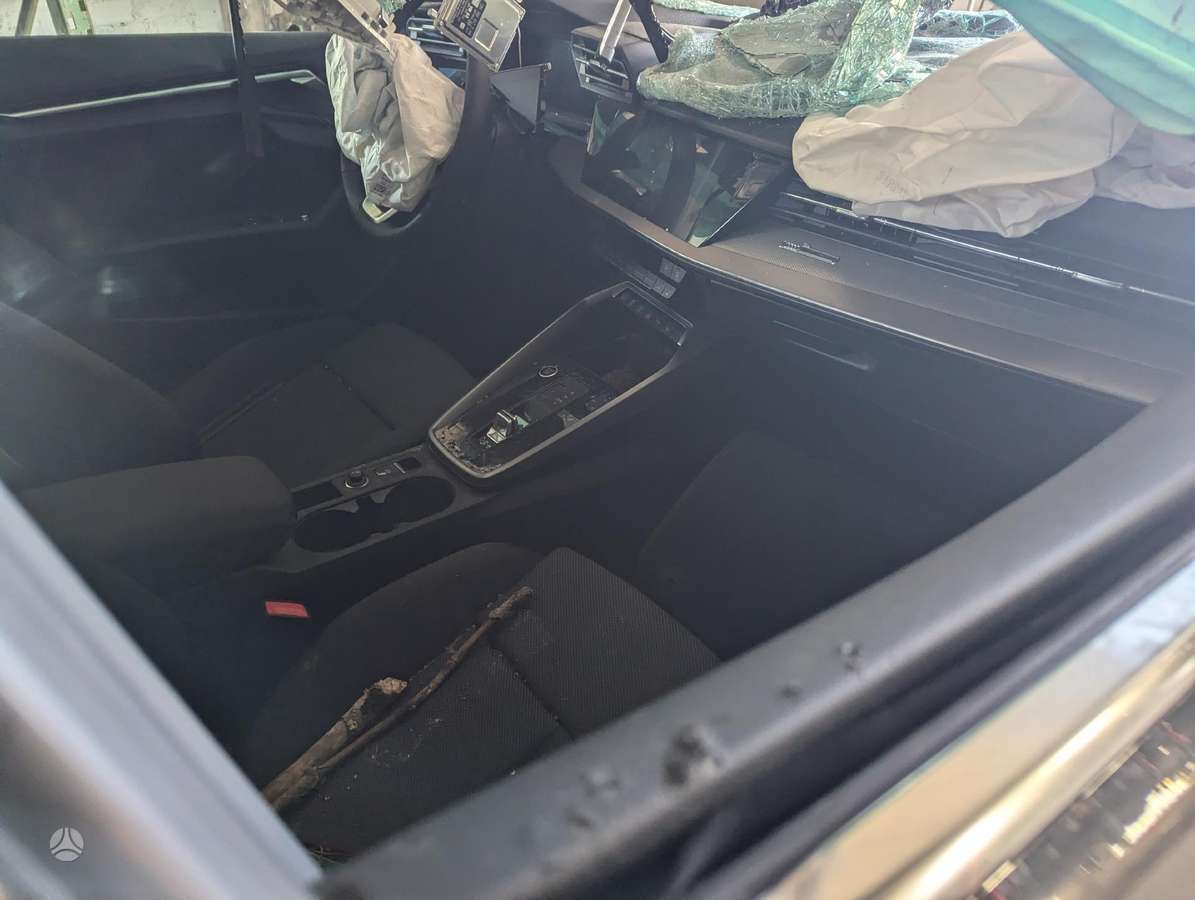 Audi A3, 1.5 l., hatchback