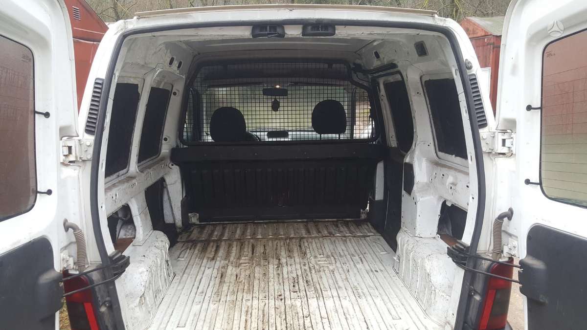 Peugeot Partner по частям. 564