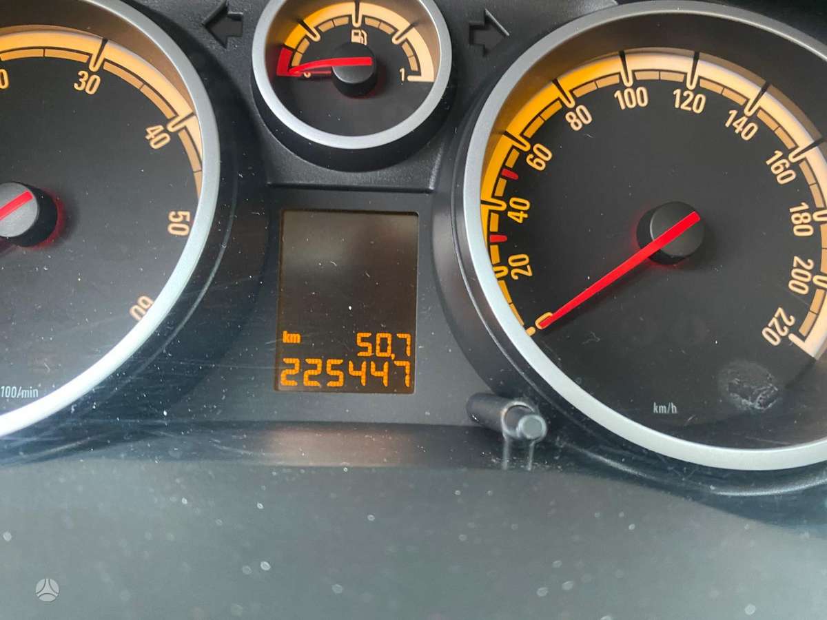 Opel Corsa, 1.3 l., hatchback