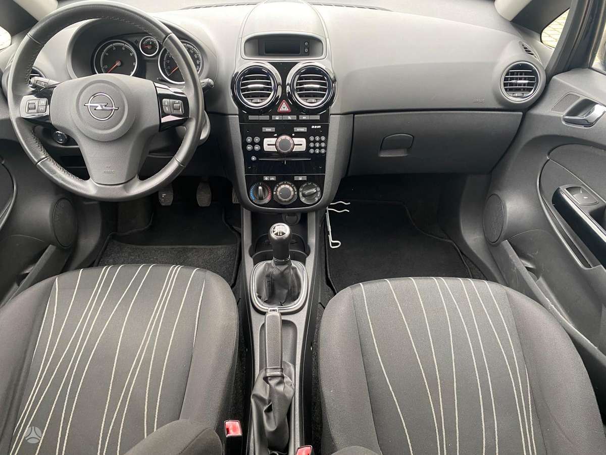 Opel Corsa, 1.3 l., hatchback