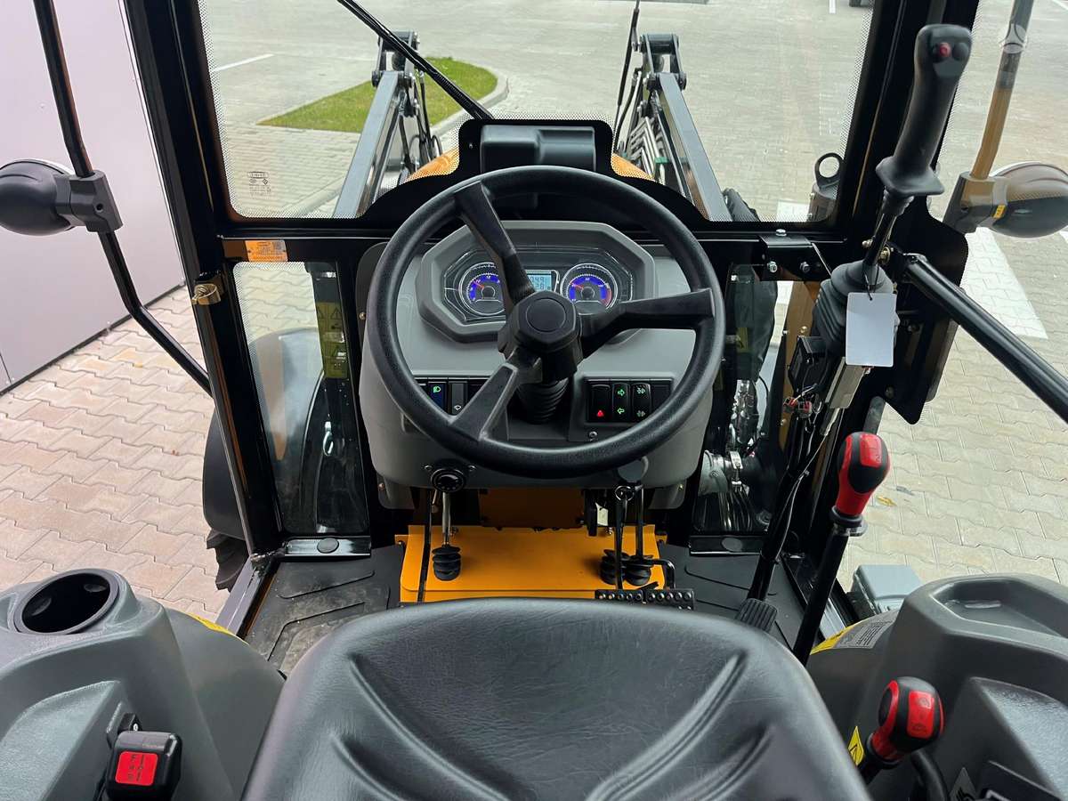 MULTILOADER Multitrac 500, tractors