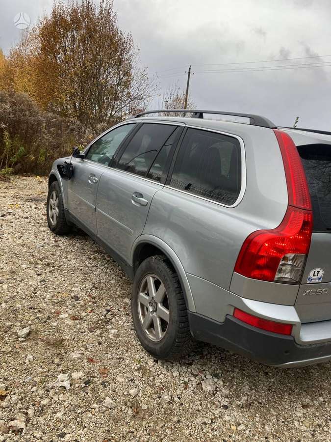 Volvo XC90 dalimis