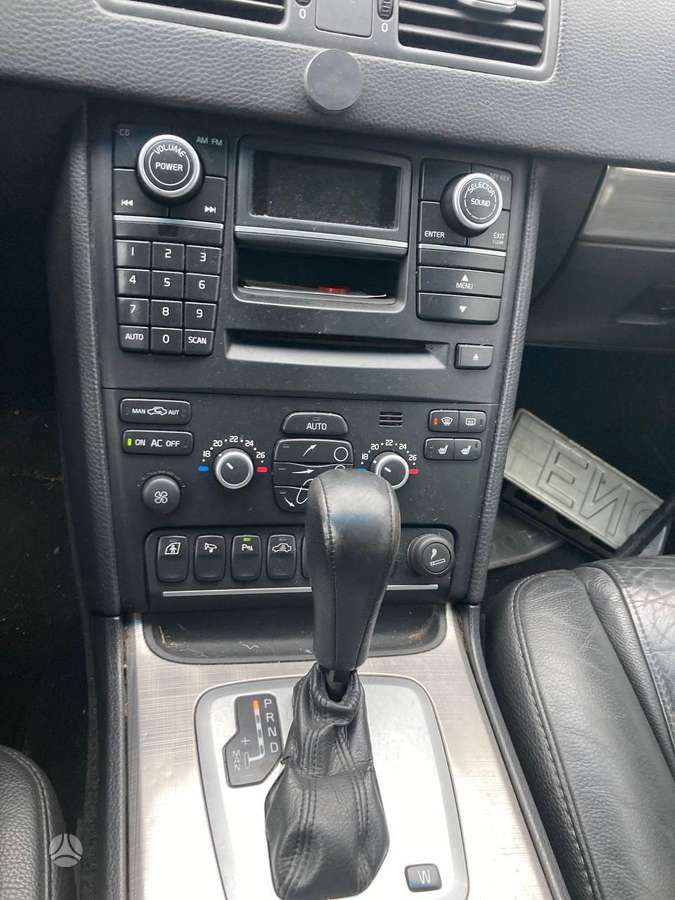 Volvo XC90 dalimis