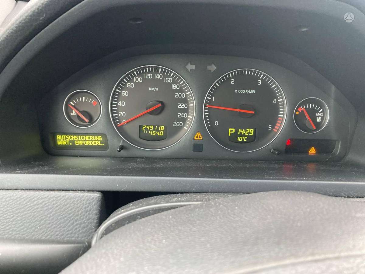 Volvo XC90 по частям