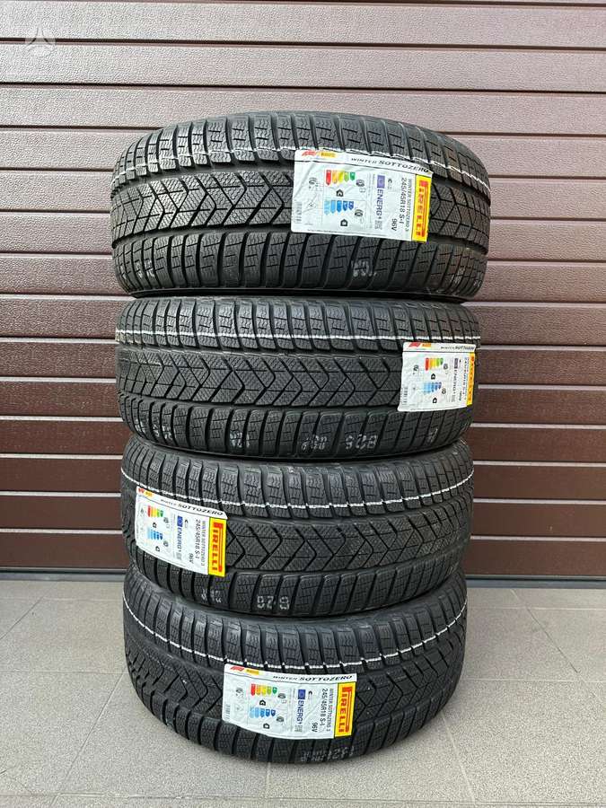 Pirelli Winter Sottozero 3, winter 245/45 R18