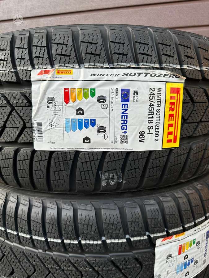 Pirelli Winter Sottozero 3, winter 245/45 R18