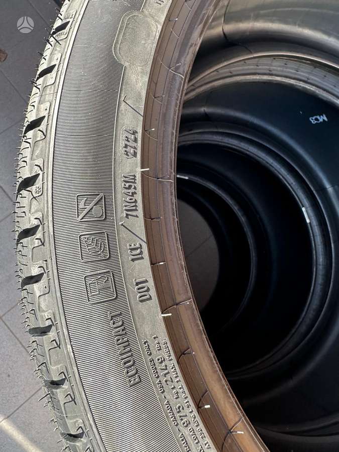 Pirelli SCORPION Winter, winter 275/40 R22