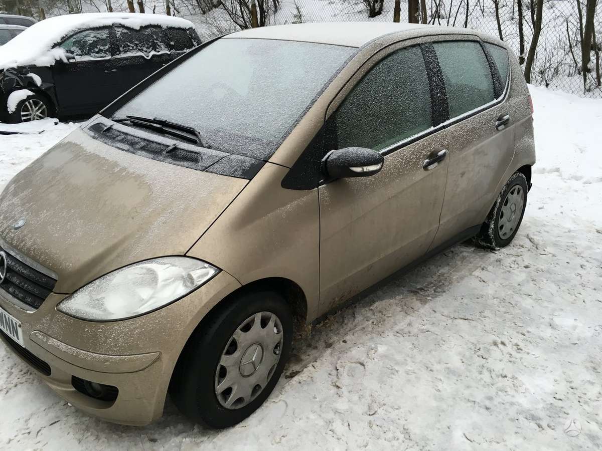 Mercedes-Benz A180 по частям