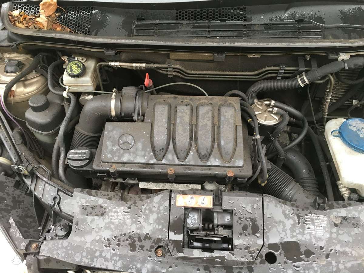Mercedes-Benz A180 dalimis