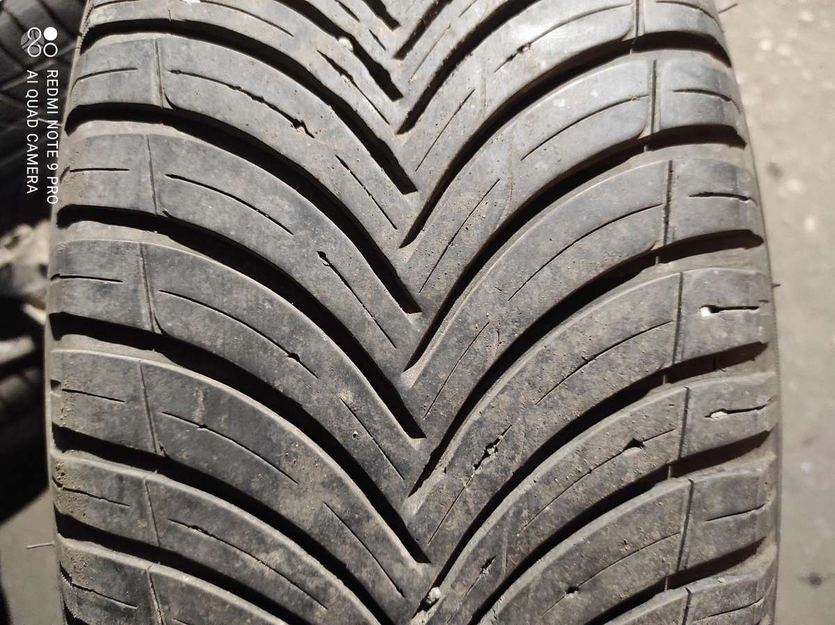 Michelin, žieminės 215/60 R16
