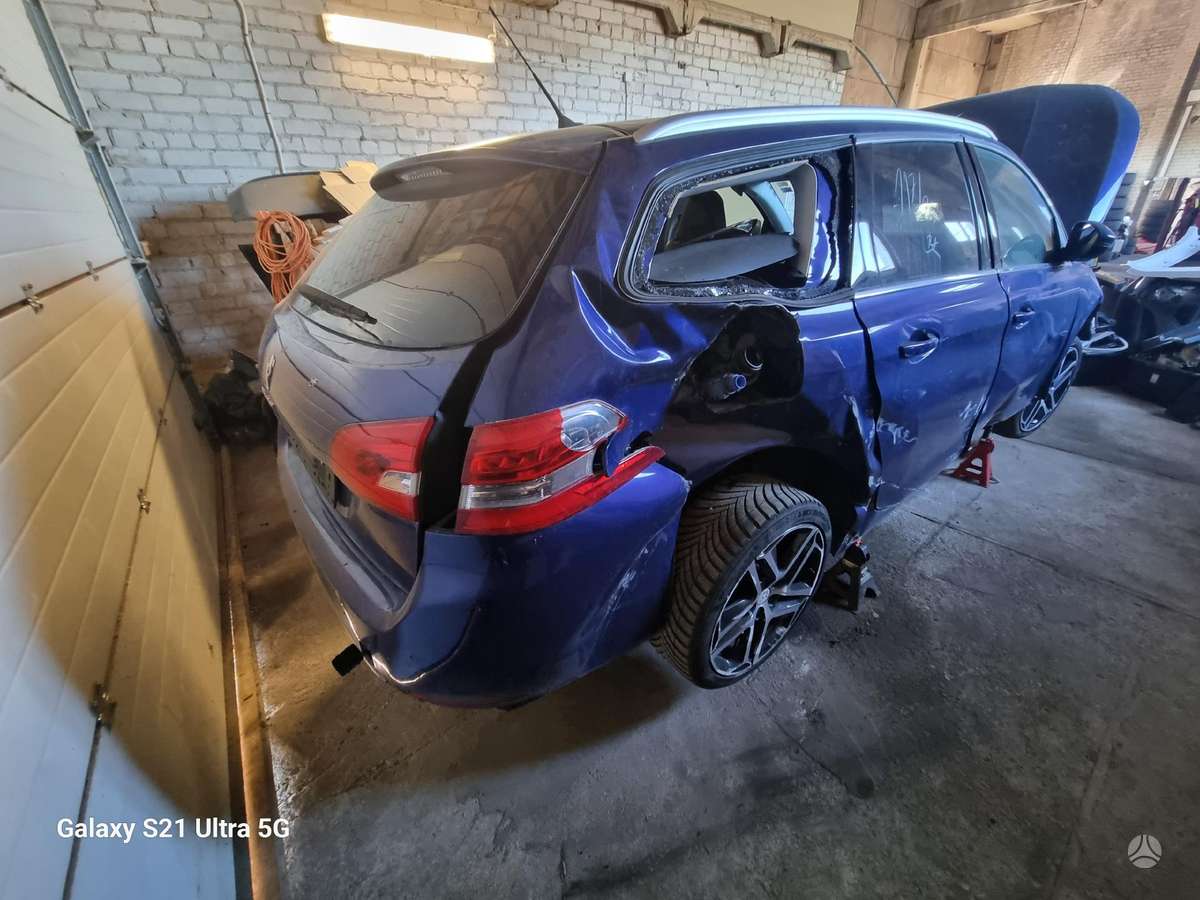 Peugeot 308 по частям