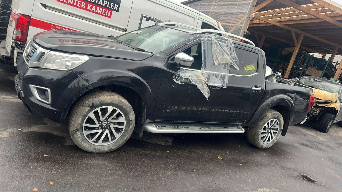 Nissan Navara по частям