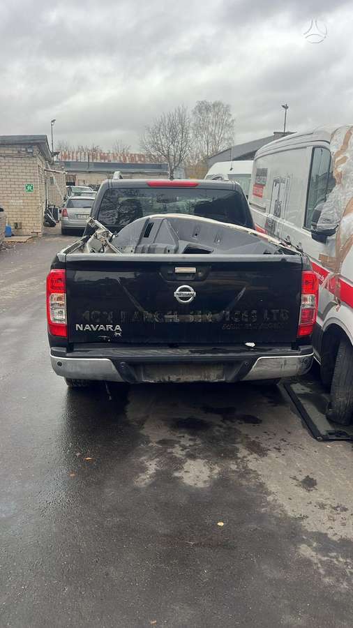Nissan Navara по частям