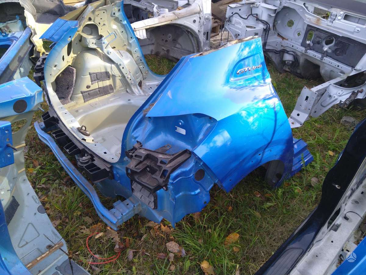 Peugeot 208 žibintai