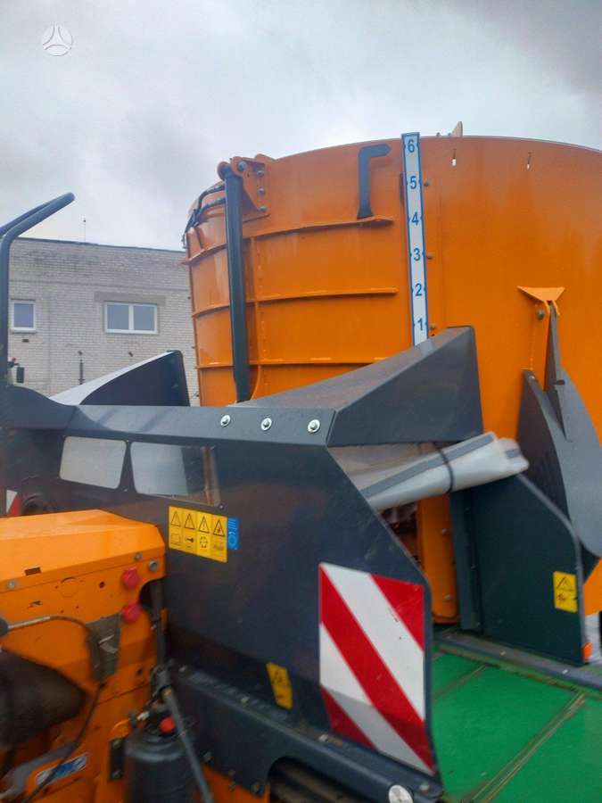 Lucas Spirmix 160, кормосмесители / кормораздатчики