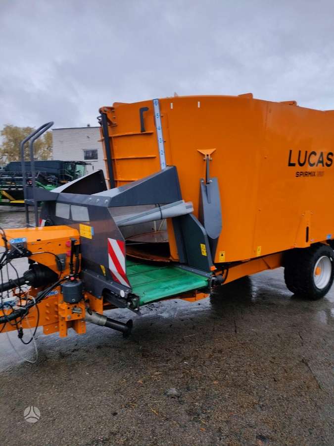 Lucas Spirmix 160, feed mixer / dispenser