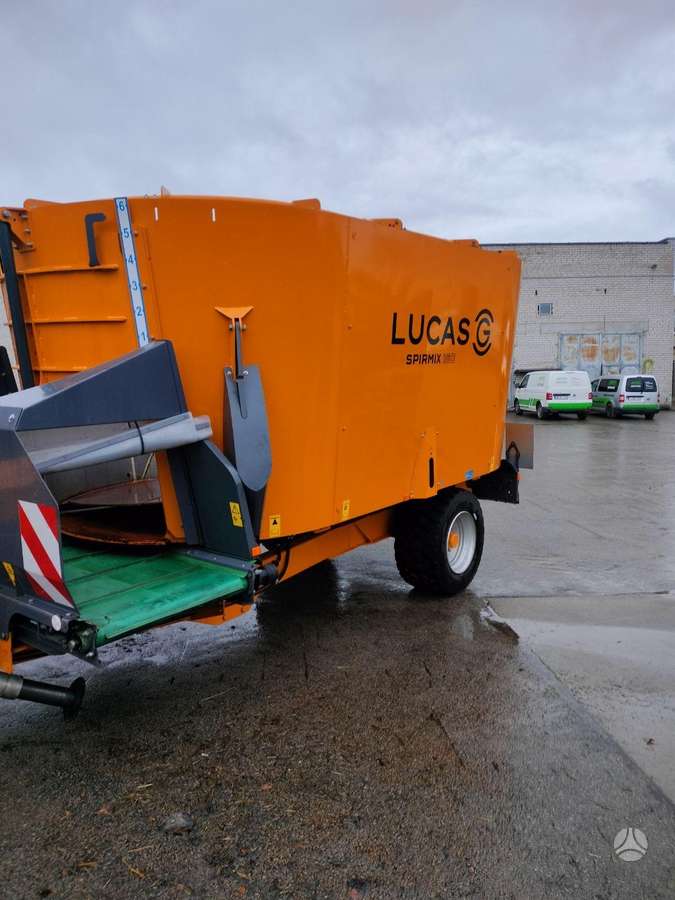 Lucas Spirmix 160, кормосмесители / кормораздатчики