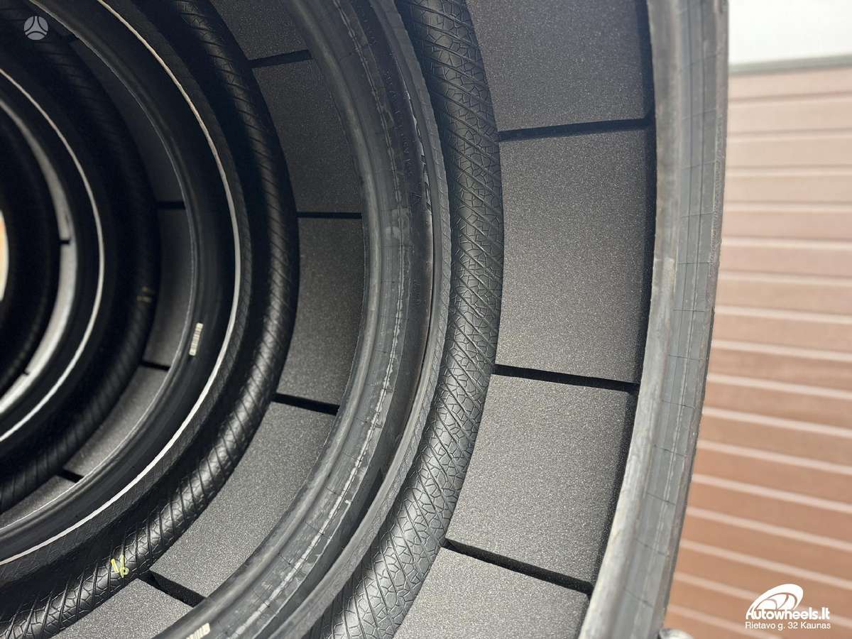 Pirelli P Zero Winter 2, winter 255/50 R21