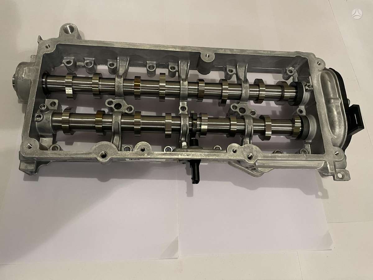Volkswagen Passat variklio galvutė