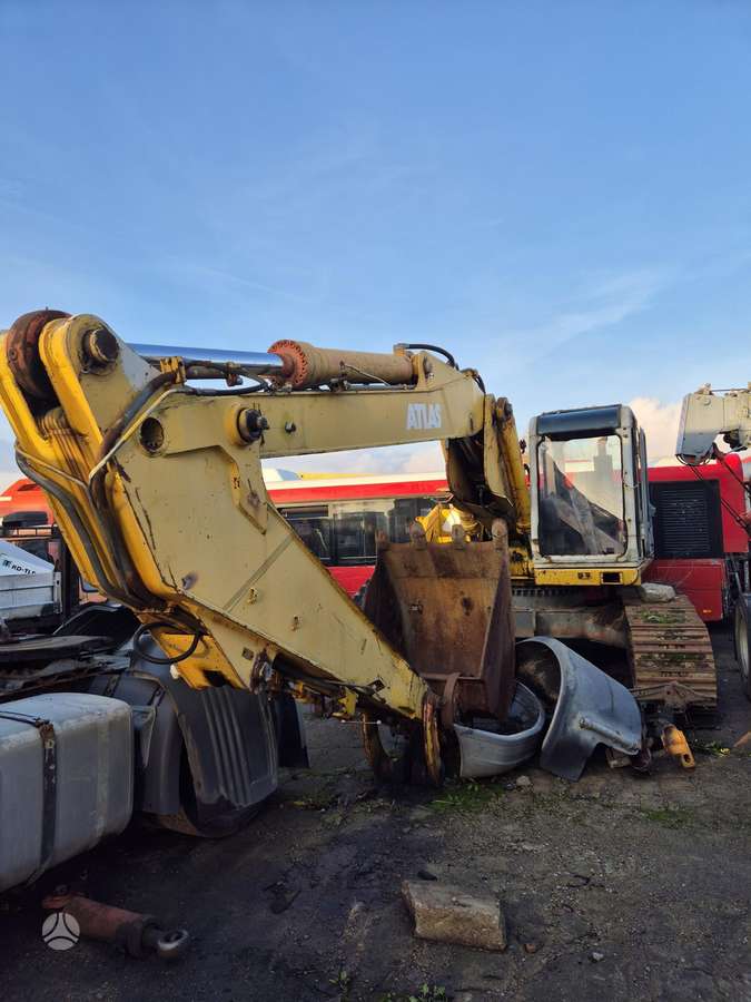 Atlas 1704LC, statybos ir kelių tiesimo technika