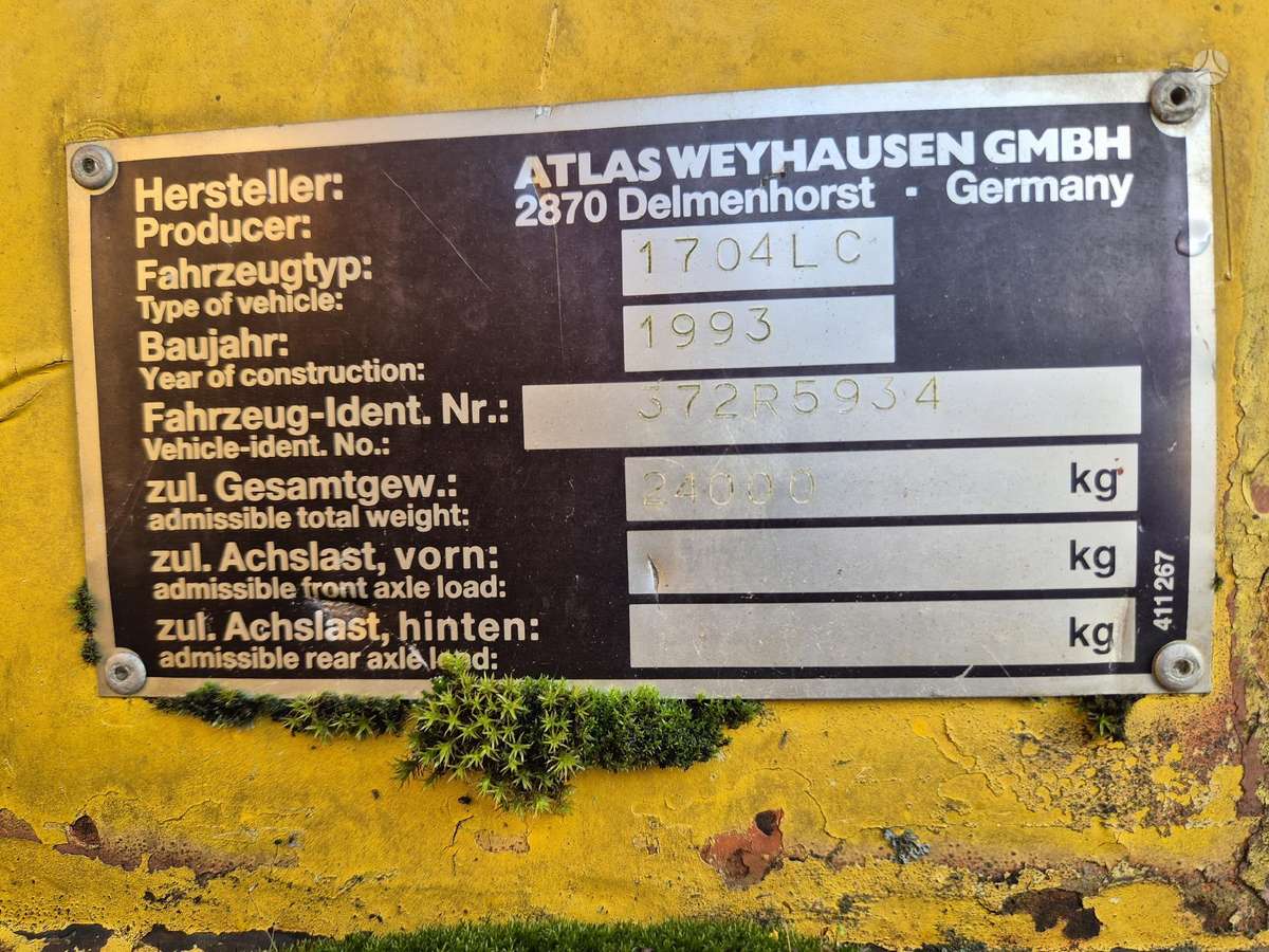 Atlas 1704LC, storage and loading equipment